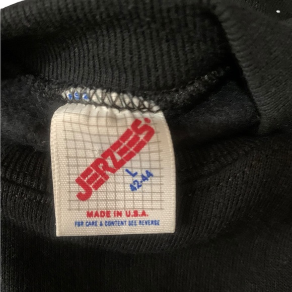 Vintage Disney Mickey Mouse Jerzees size large black sweatshirt - Picture 4 of 4